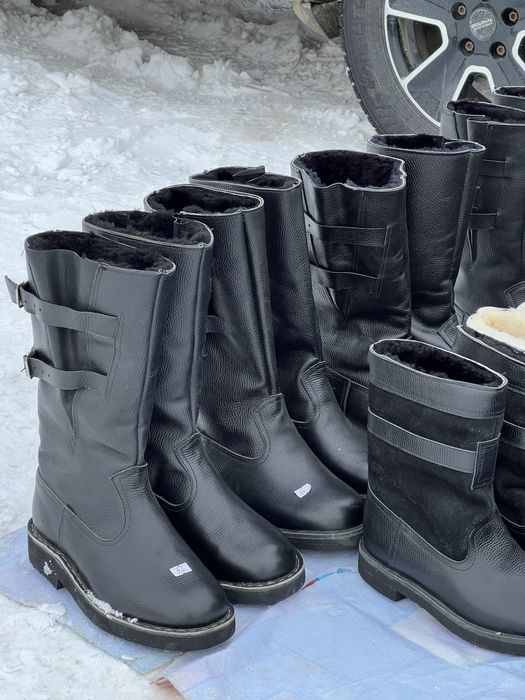 Етіктер Қолдан тігілген