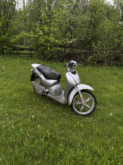 Vand sau schimb Aprilia Scarabeo
