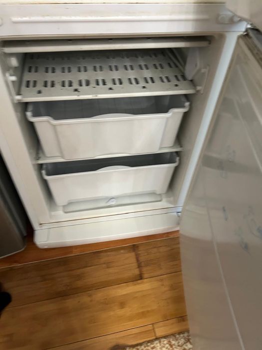 Продается холодильник