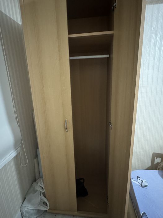 Продам стенку шкаф комод