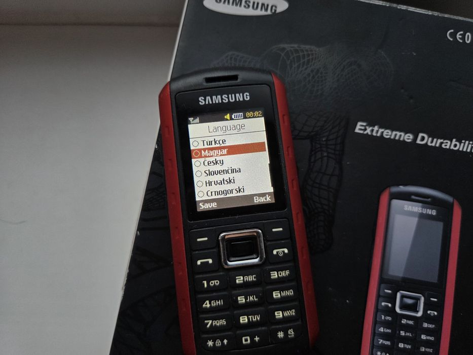 Samsung B2100 la cutie