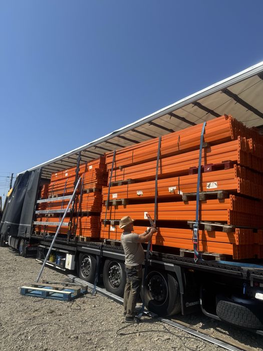 Vand rafturi metalice de depozitare paleti sau incarcare manuala