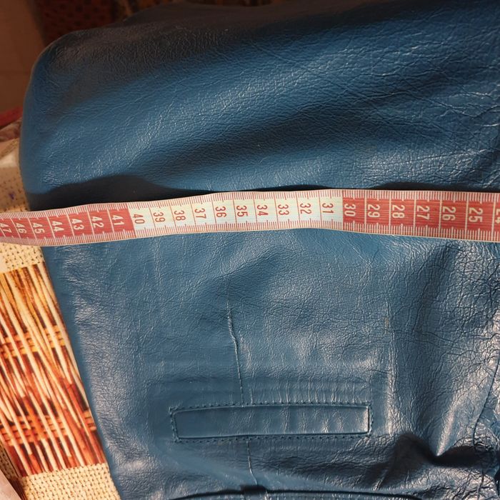 Юбка кожаная год змеи  цвет сезона.-и замша 42 Европа