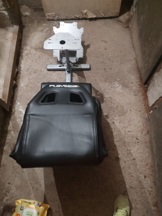 Logitech G29 +playseat cockpit+ shifter