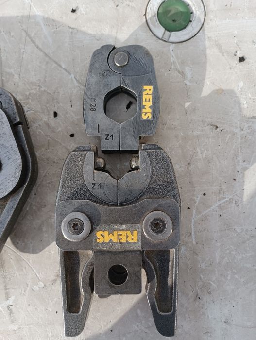 Rems челюсти за прес фитинги