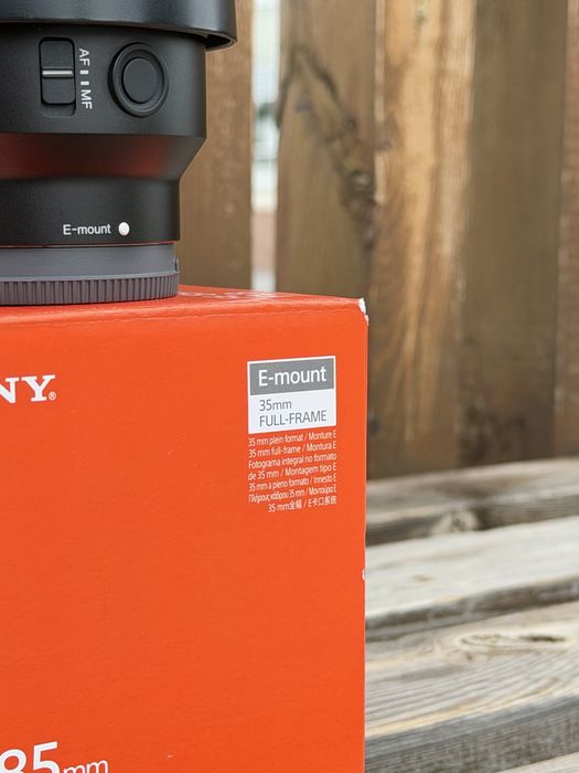 Обьектив Sony fe 85 mm f1.8