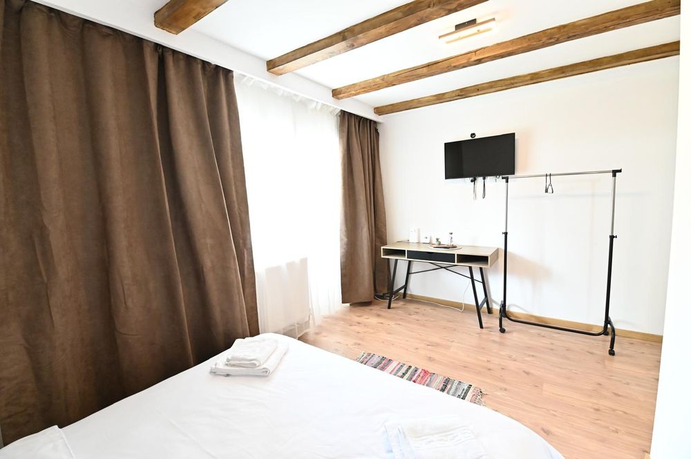 Închiriez cabana Ranca