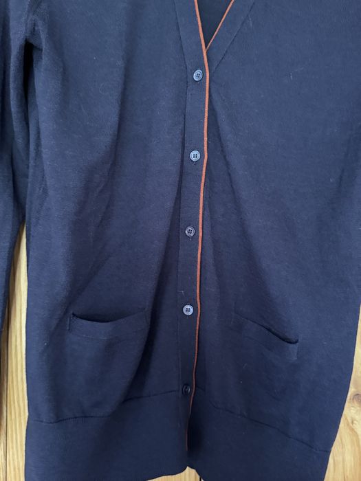 Loro Piana жилетка от 100% фино мерино.