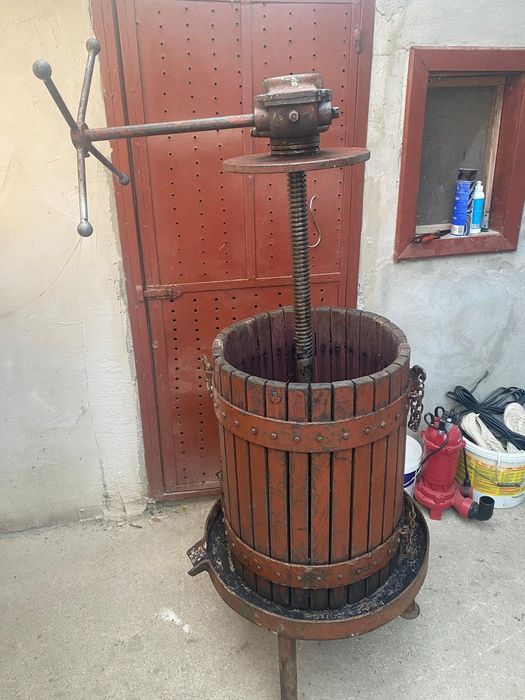 Teasc,saitu,presa struguri!!!