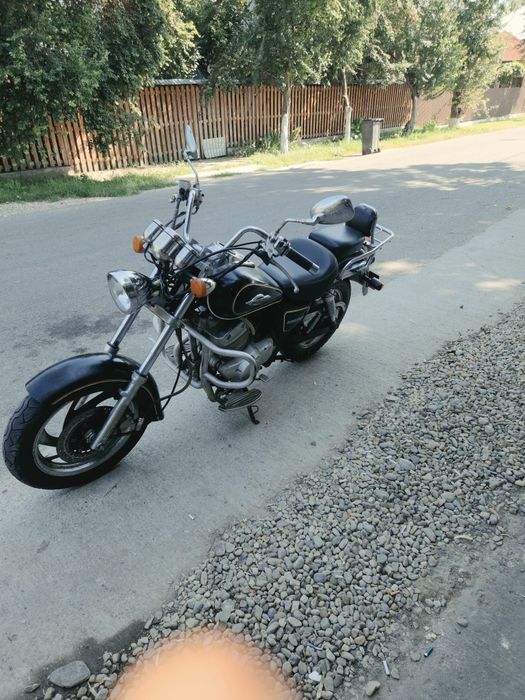 Vând motocicleta Lifan king250