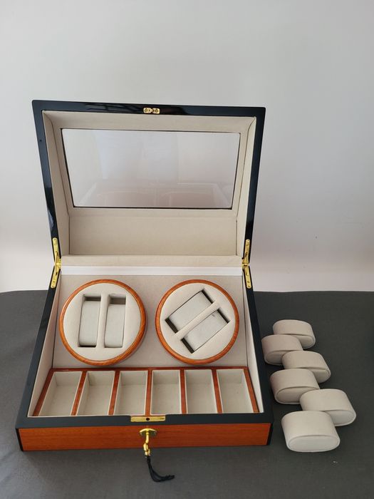 Шкатулка для автоподзавода часов. Без батареек за 8000 тг