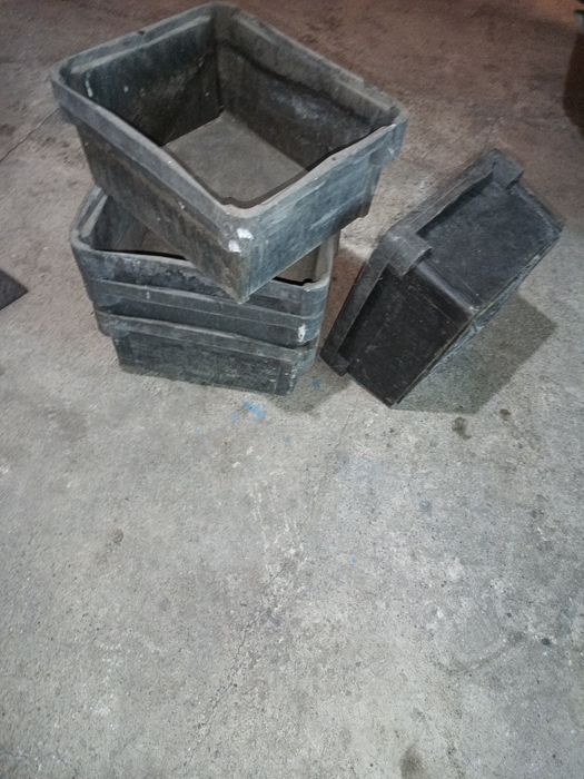 Пластмассовые лотки