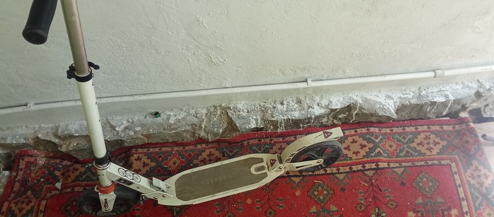 Продам самокат срочно