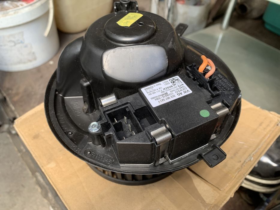 Оригинален чисто нов вентилатор за парно за Golf 6, Passat CC,Touran