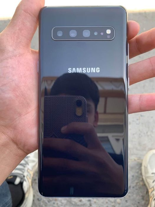 Samsung S10 5g dark blue