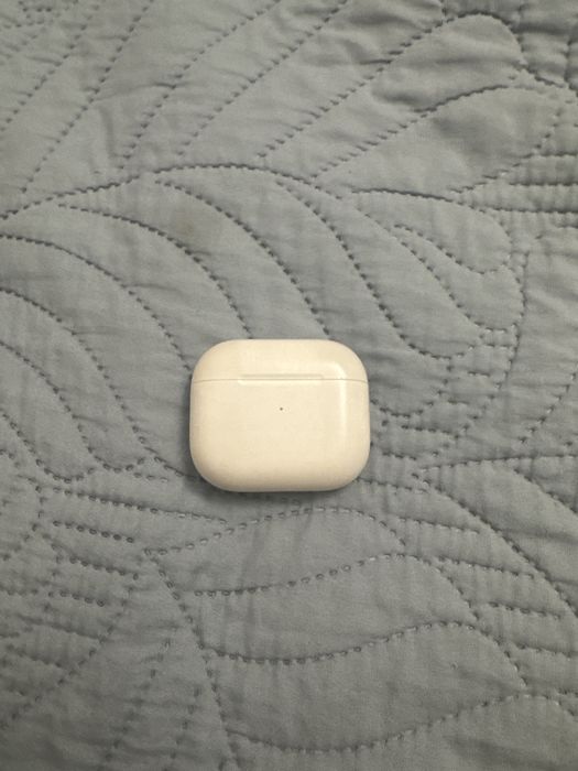 Airpods 3 оригинал кейс бу
