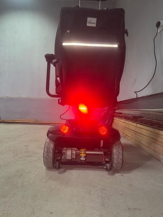 Scuter / Carucior electric pentru persoane cu mobilitate redusa!