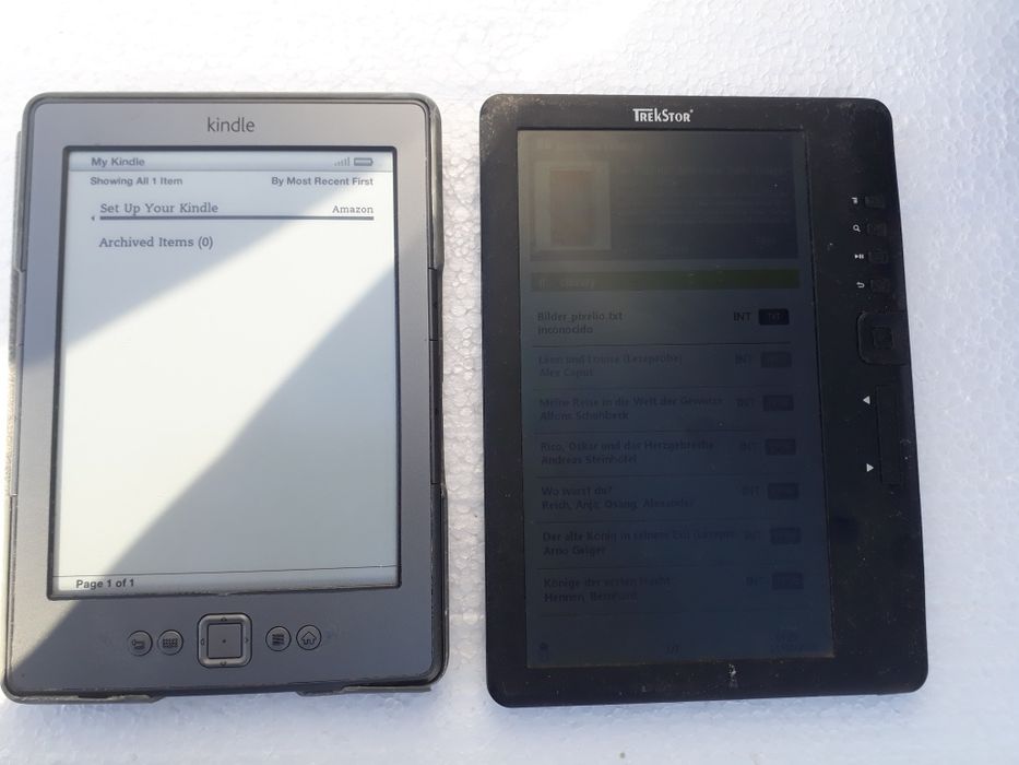 Ebook reader doua bucati