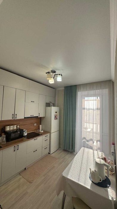 Продам 2-комн квартиру в 19мкрн