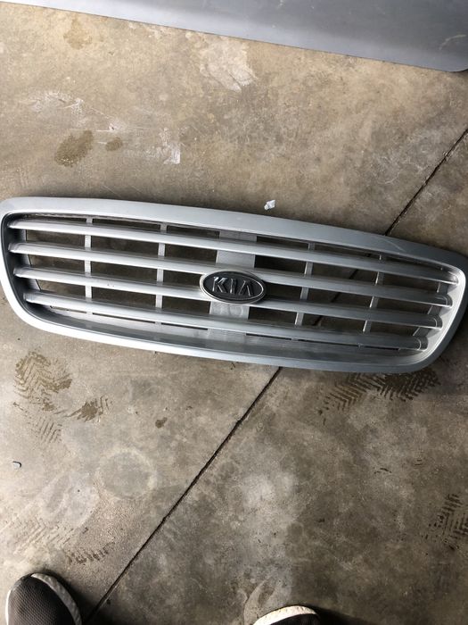 Продавам киа за части