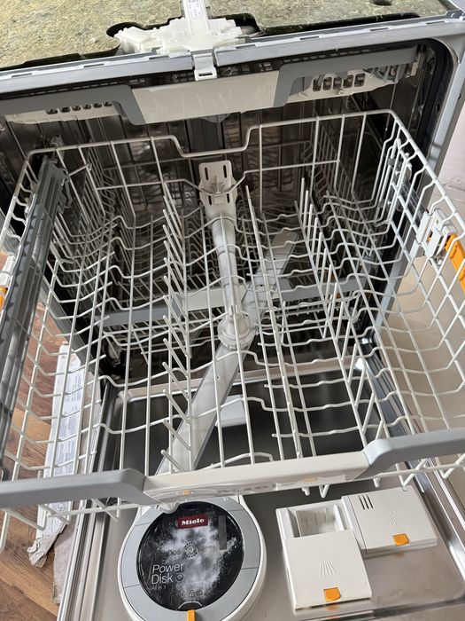 Miele G 7110 SCi съдомиялна с видим панел, 60см