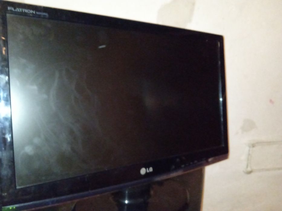 Монитор LG W2453 SQ-PF