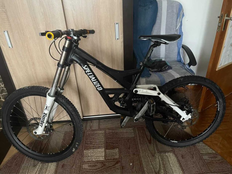 Bicicleta Specialized full suspension -27.5” Pret Bun