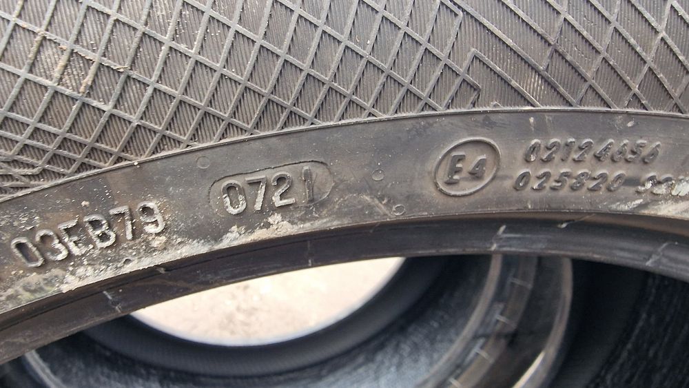 Anvelope 255/45R20 marca Continental, DOT 2021,M +S