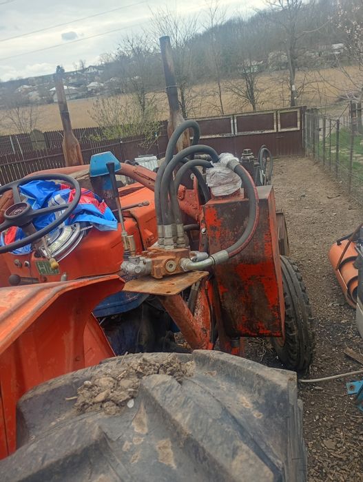 Vând same centauro 60 Cu încărcător 4 cilindri