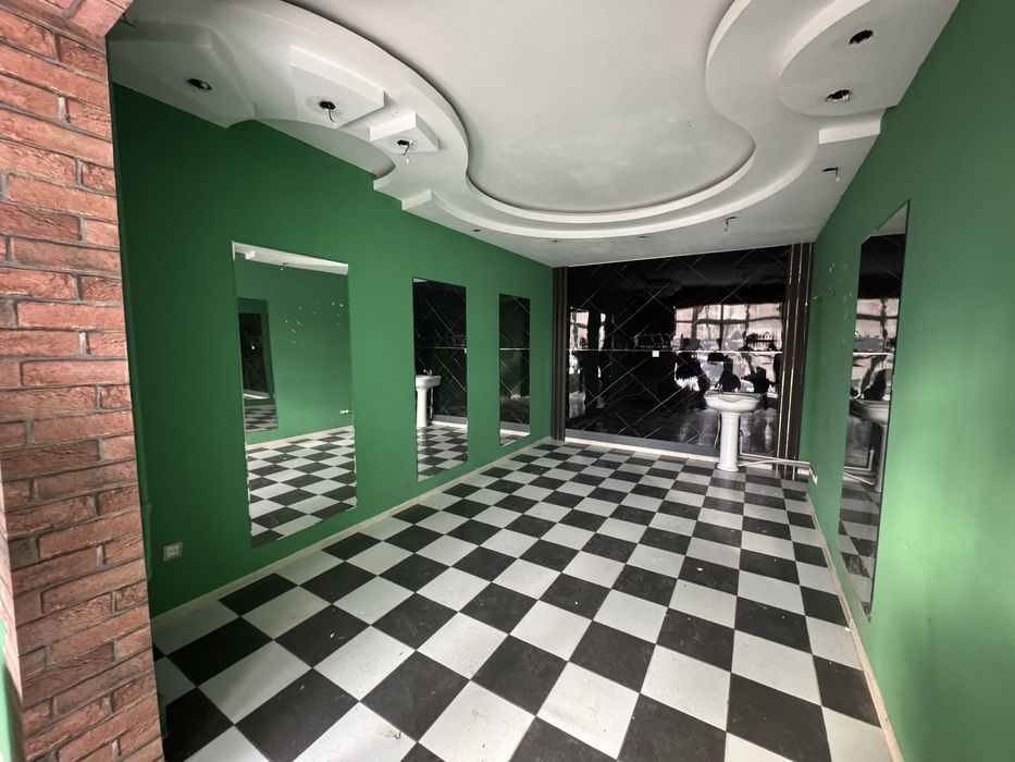 Pod ofis Yunusobod krug vdol dorogi