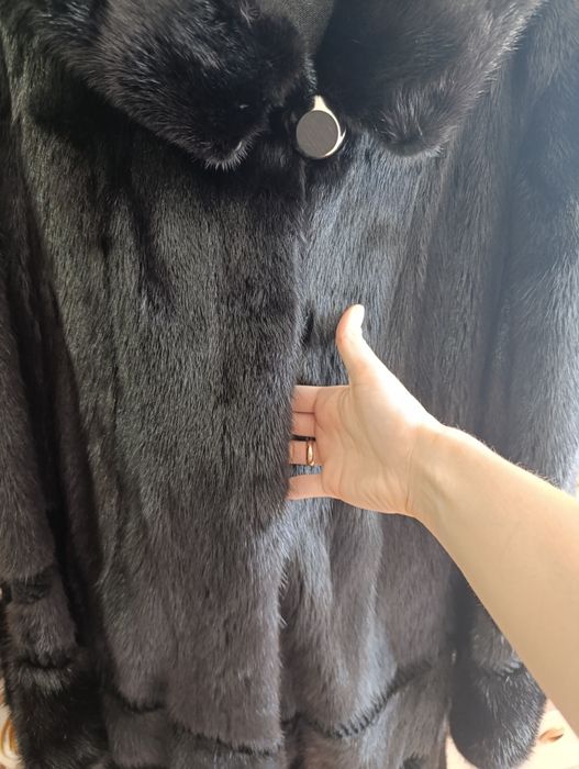 Шуба норковая !!!