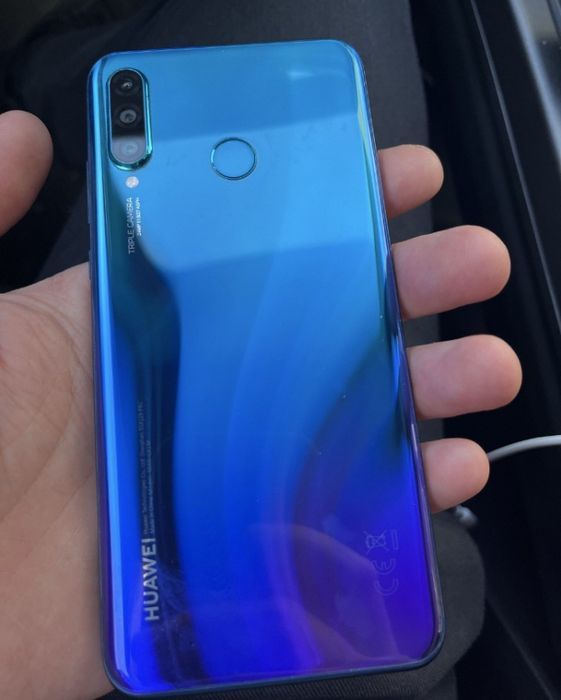 Продам отличный Huawei.