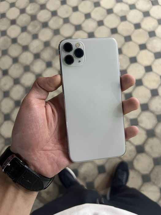 iPhone 11 Pro Max 64gb 76% korobka