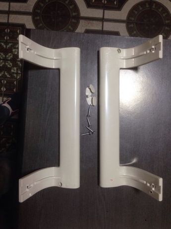 Maner frigider beko crem gri 21,5cm distanta intre gauri cu 2 capacele