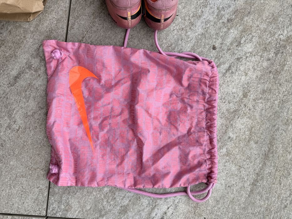 Ghete de fotbal nike