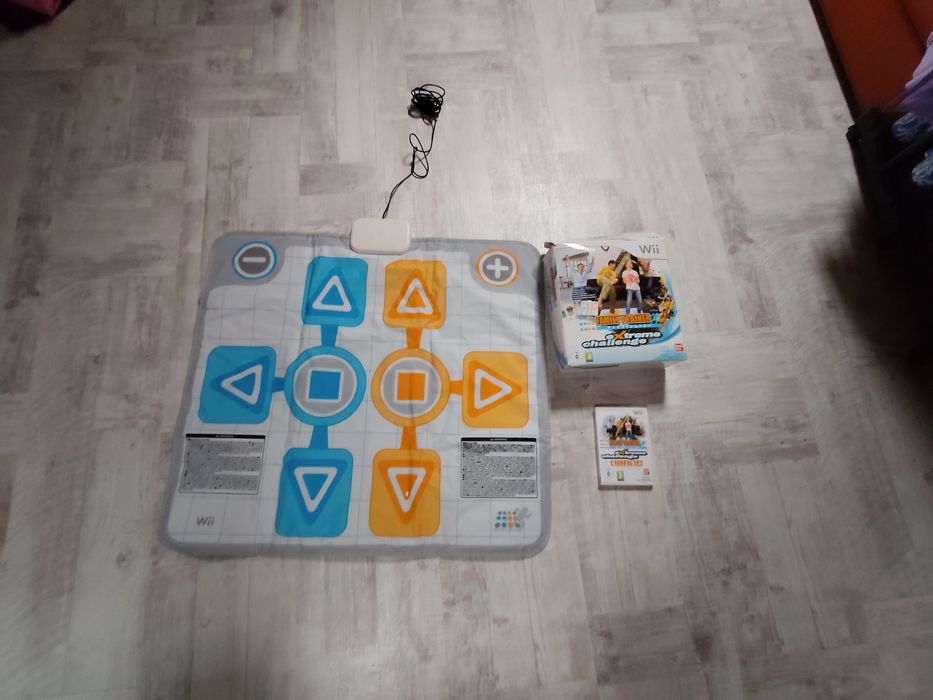 Nintendo Wii family trainer (dance mat)
