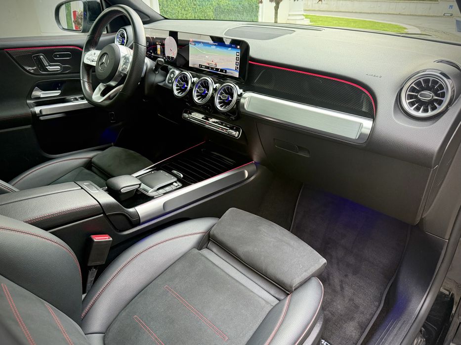 Mercedes GLB 200d AMG Pack 7 Locuri! Pano-Multibeam-MBUX ! Mod 2022