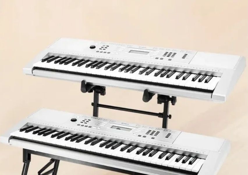 Крепления для синтезатора 2 ряд.