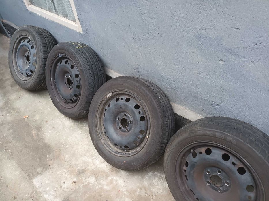 Наистина изгодно. Зимни гуми Nexen 185/60R15 с джанти