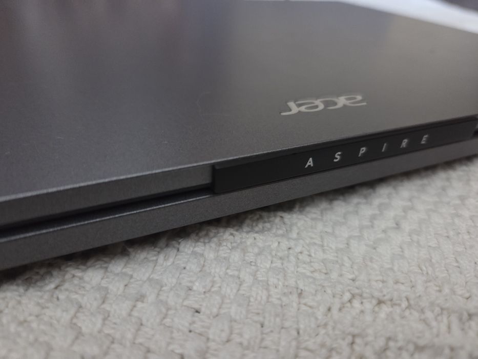 Acer Aspire 15 core i3 14gn/8ddr5/512ssd