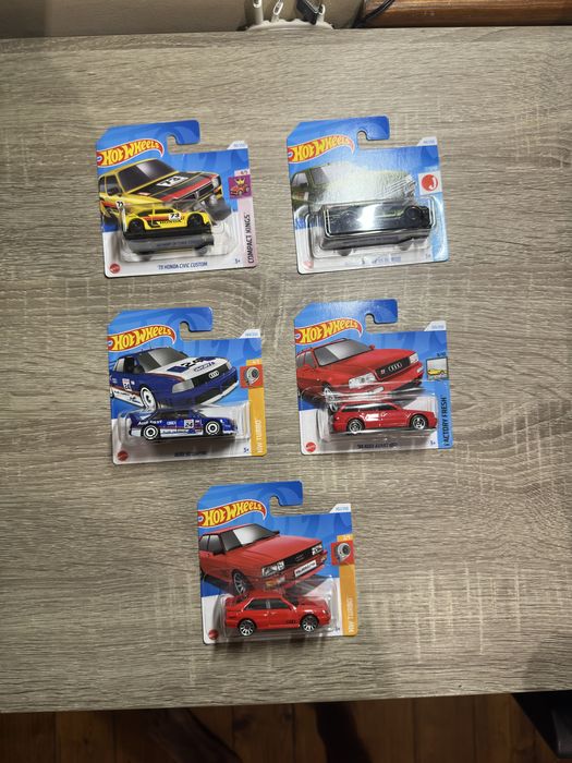 Hotwheels колички