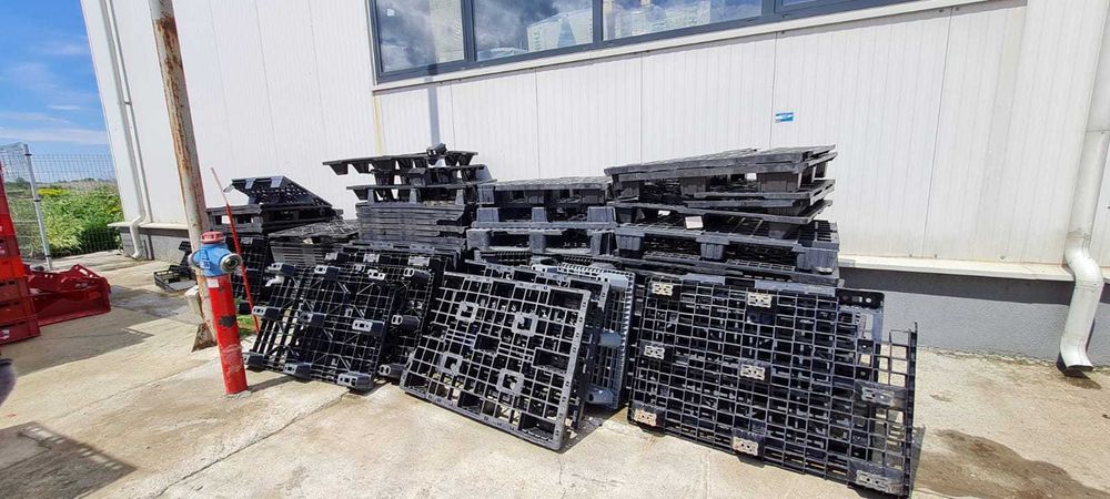 Colectam deseuri reciclabile- carton, hartie, plastic si lemn