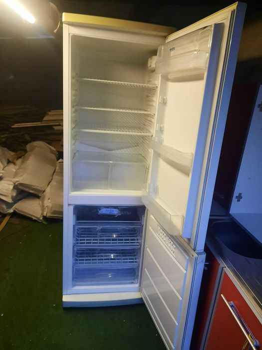 Frigider arctic de vanzare