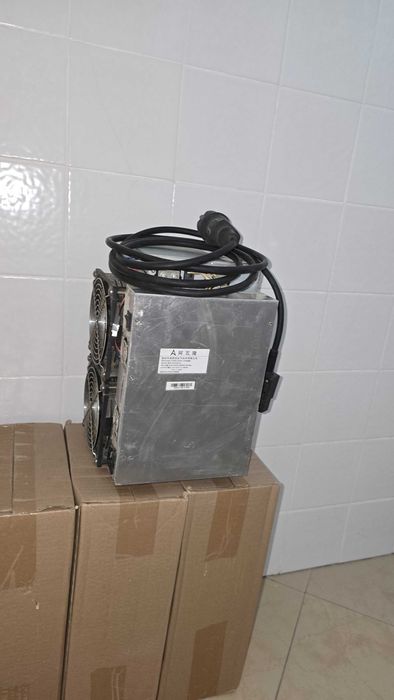 Antminer S19 88TH, antminer S19J proи Авалон А1166 81ТH