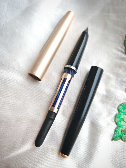 Изключително Рядка Писалка CHULIMA със Златно Перо