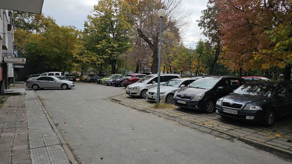 Голям 2-стаен, обзаведен с чудесна локация и цена