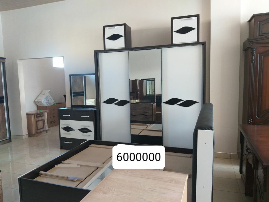 Спальный гарнитур хайтек