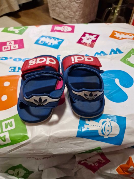 Сандали Adidas н- 24