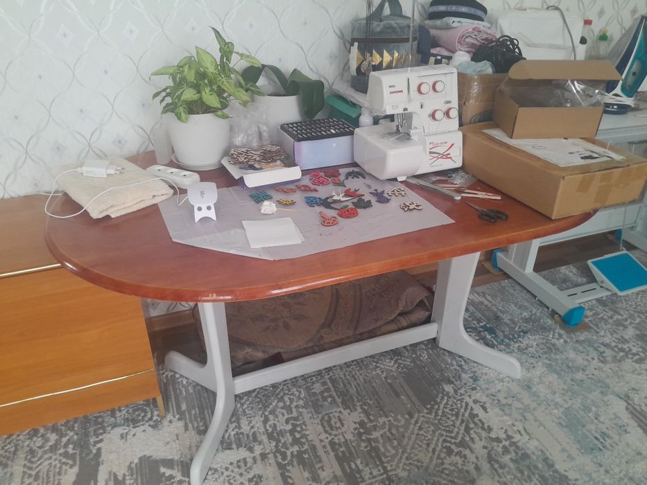 Продам стол бу 18000тг