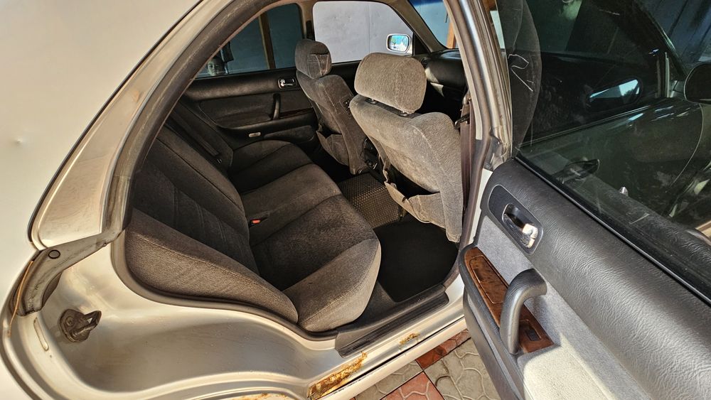 Срочно продаю ниссан